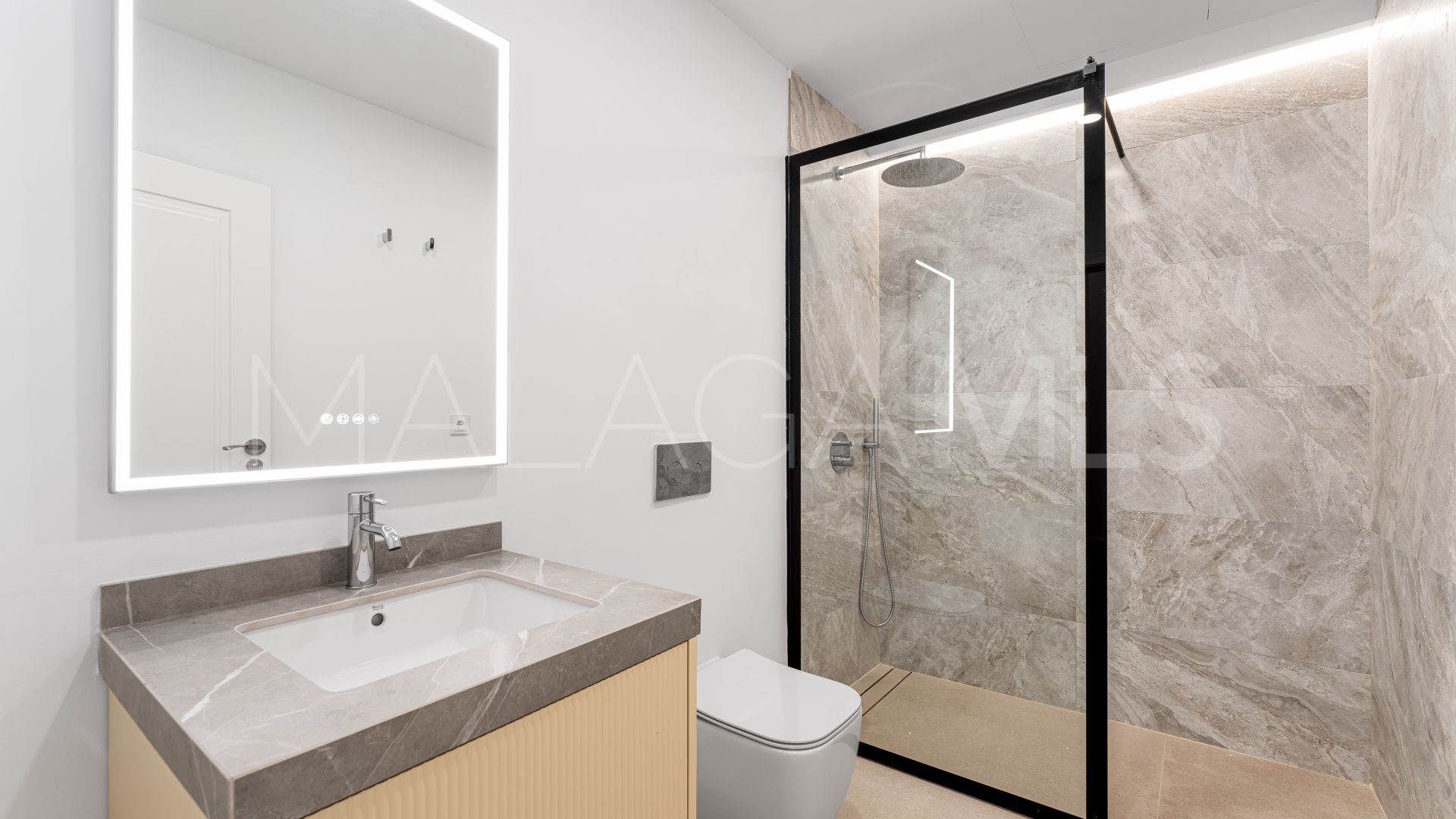Villa for sale in Valle Romano