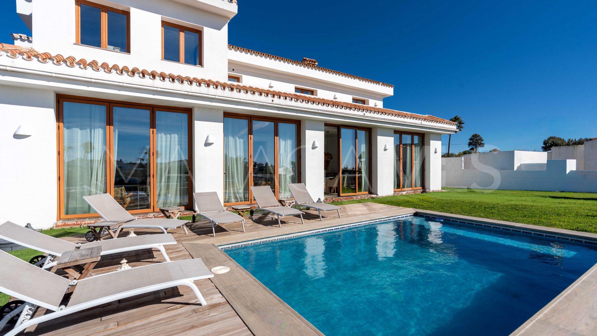 Villa for sale in El Faro