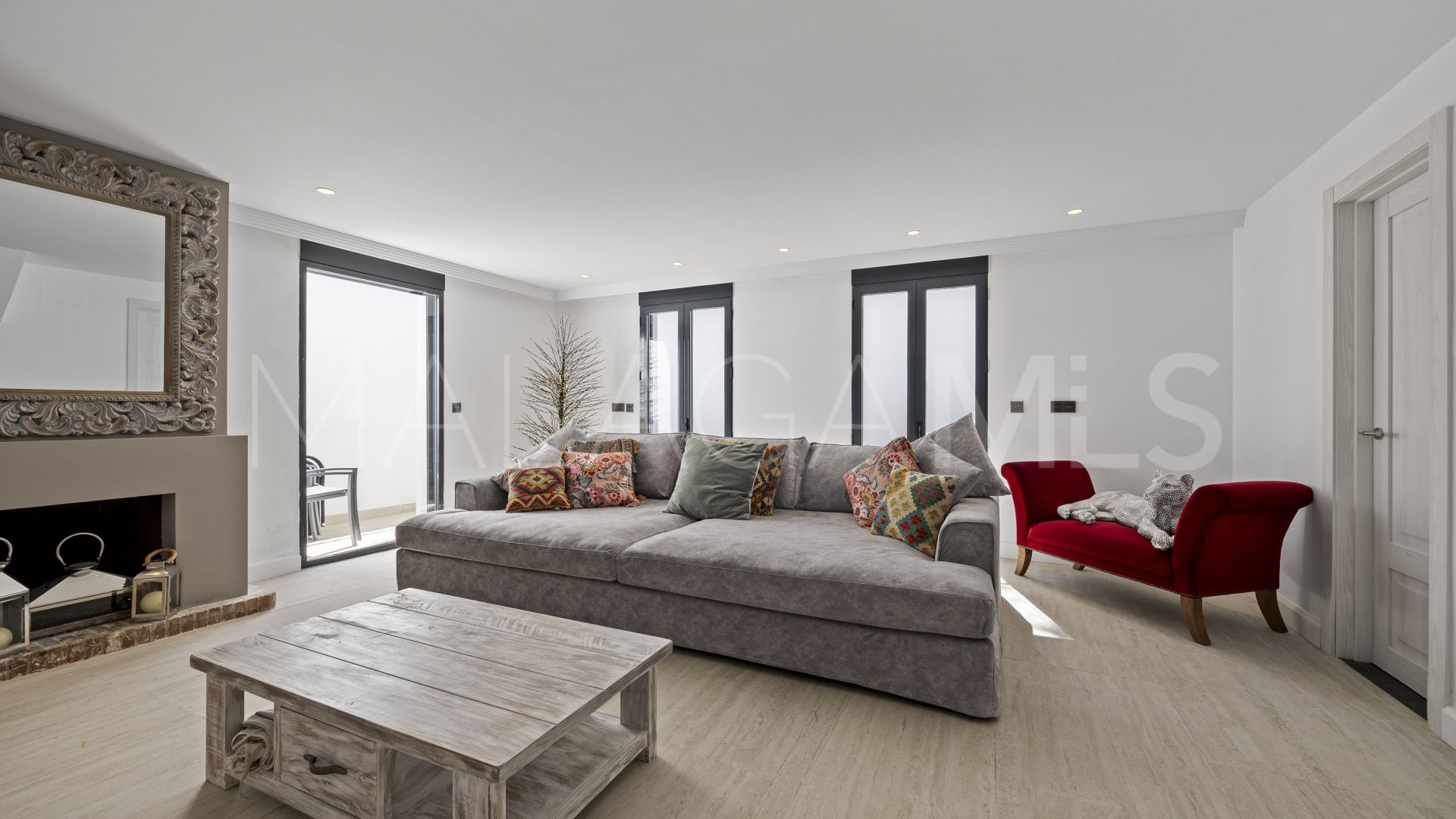 Villa for sale in Guadalmina Alta