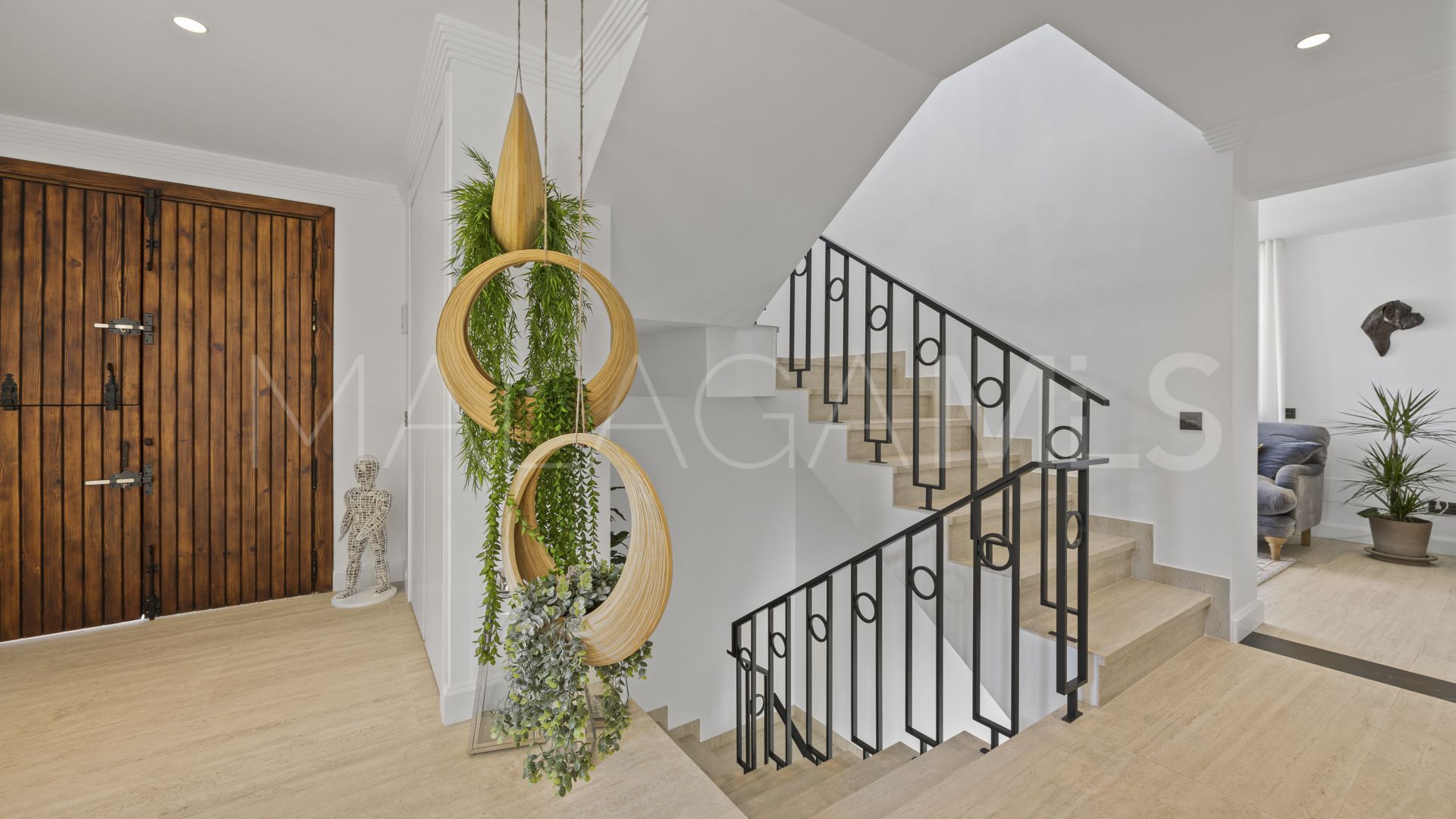 Villa for sale in Guadalmina Alta