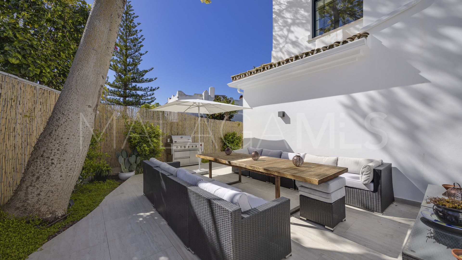 Villa for sale in Guadalmina Alta