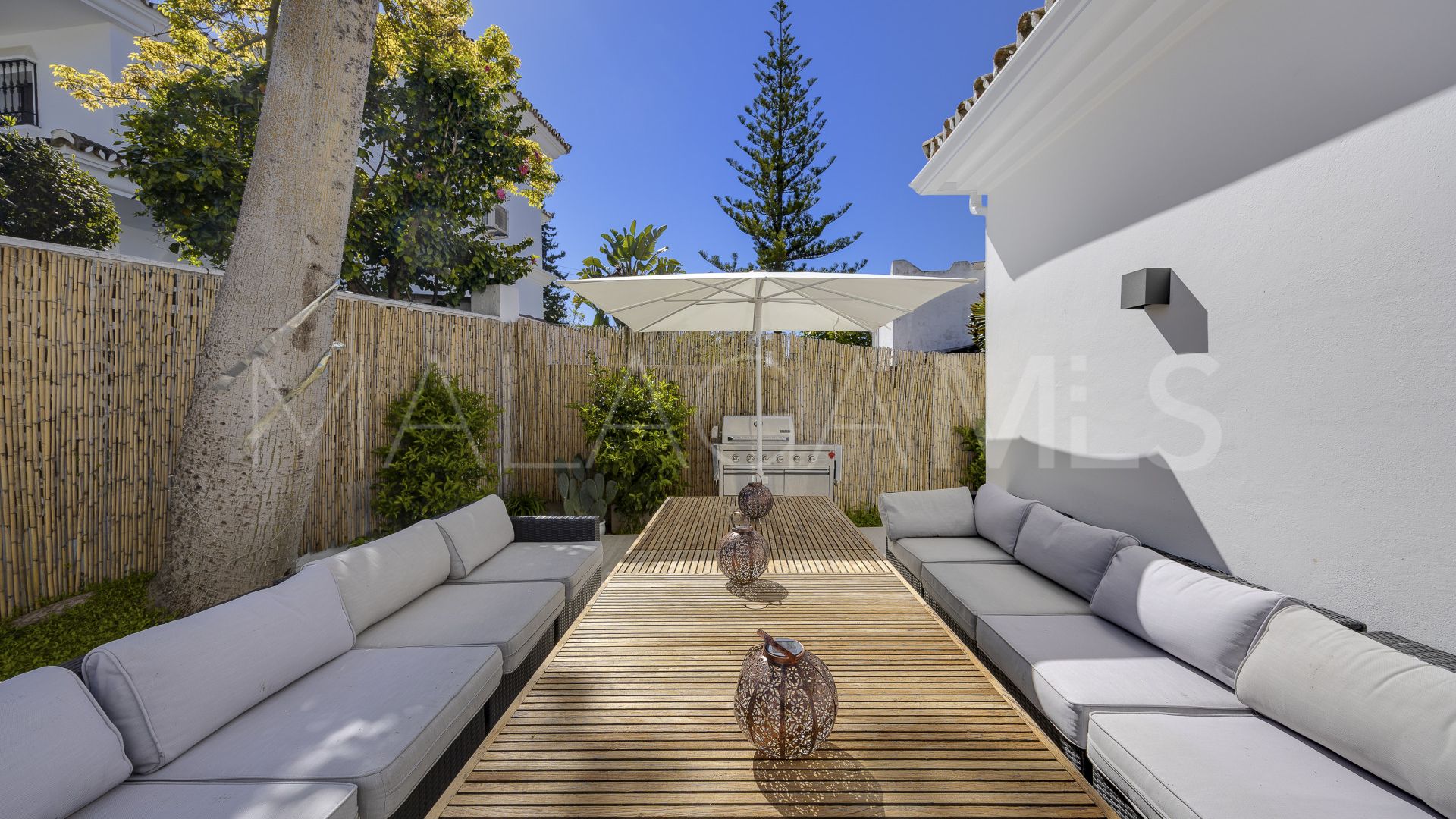 Villa for sale in Guadalmina Alta