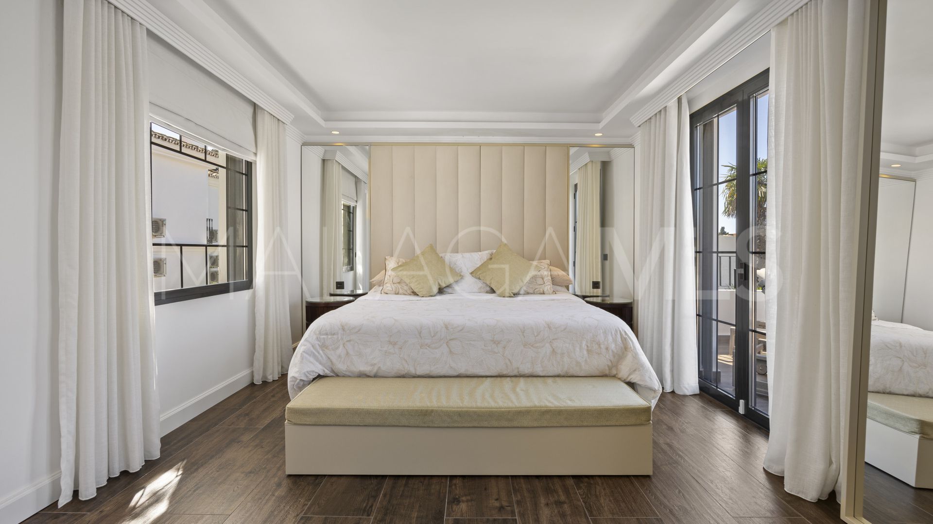 Villa for sale in Guadalmina Alta