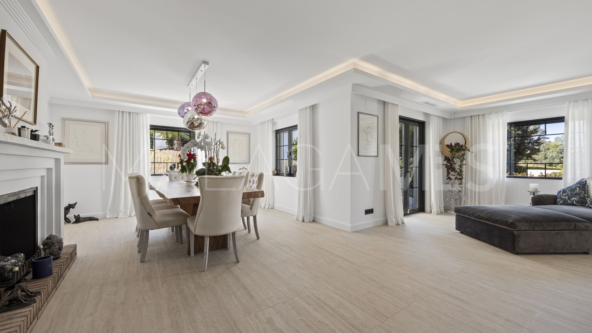 Villa for sale in Guadalmina Alta