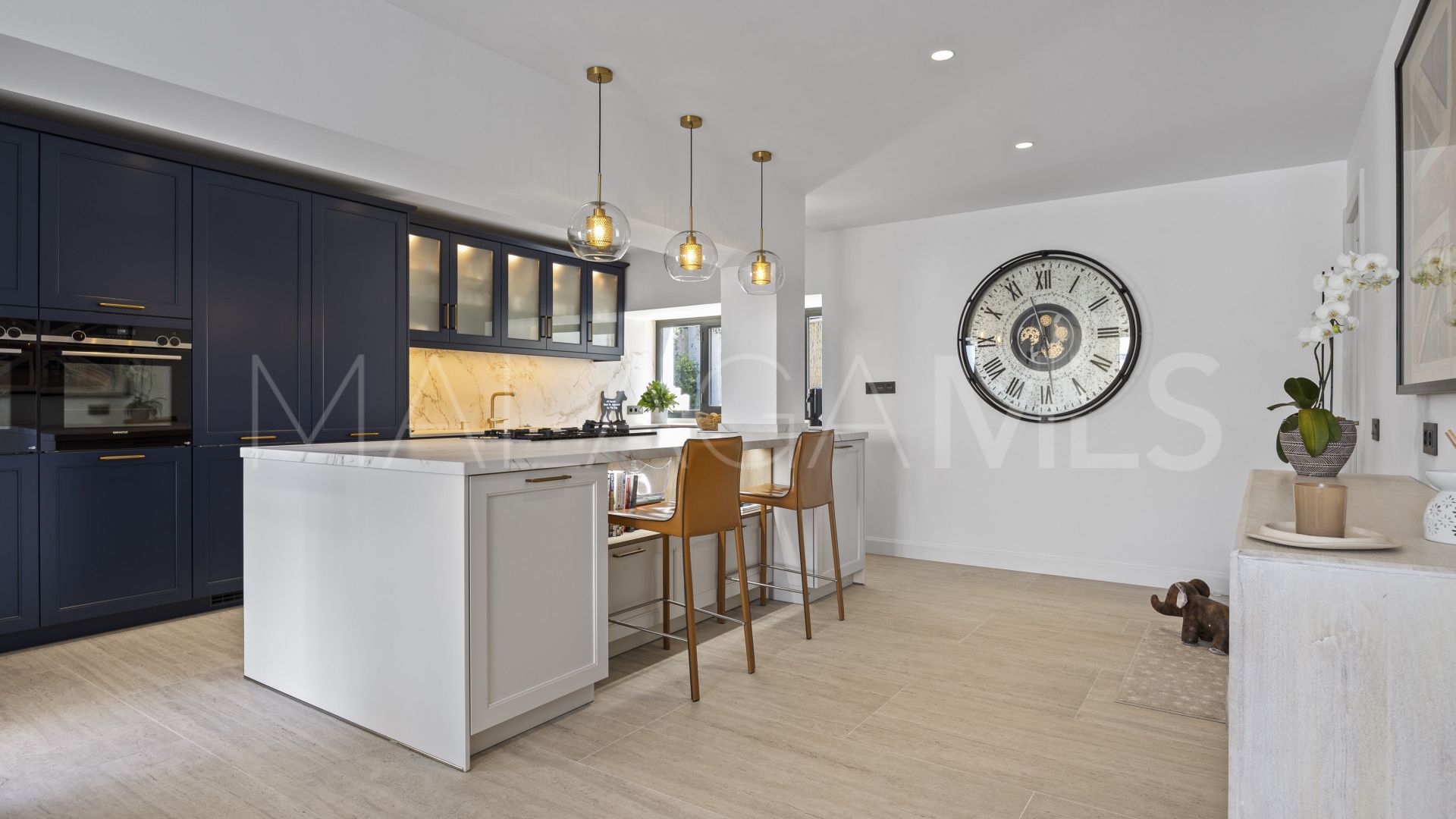 Villa for sale in Guadalmina Alta