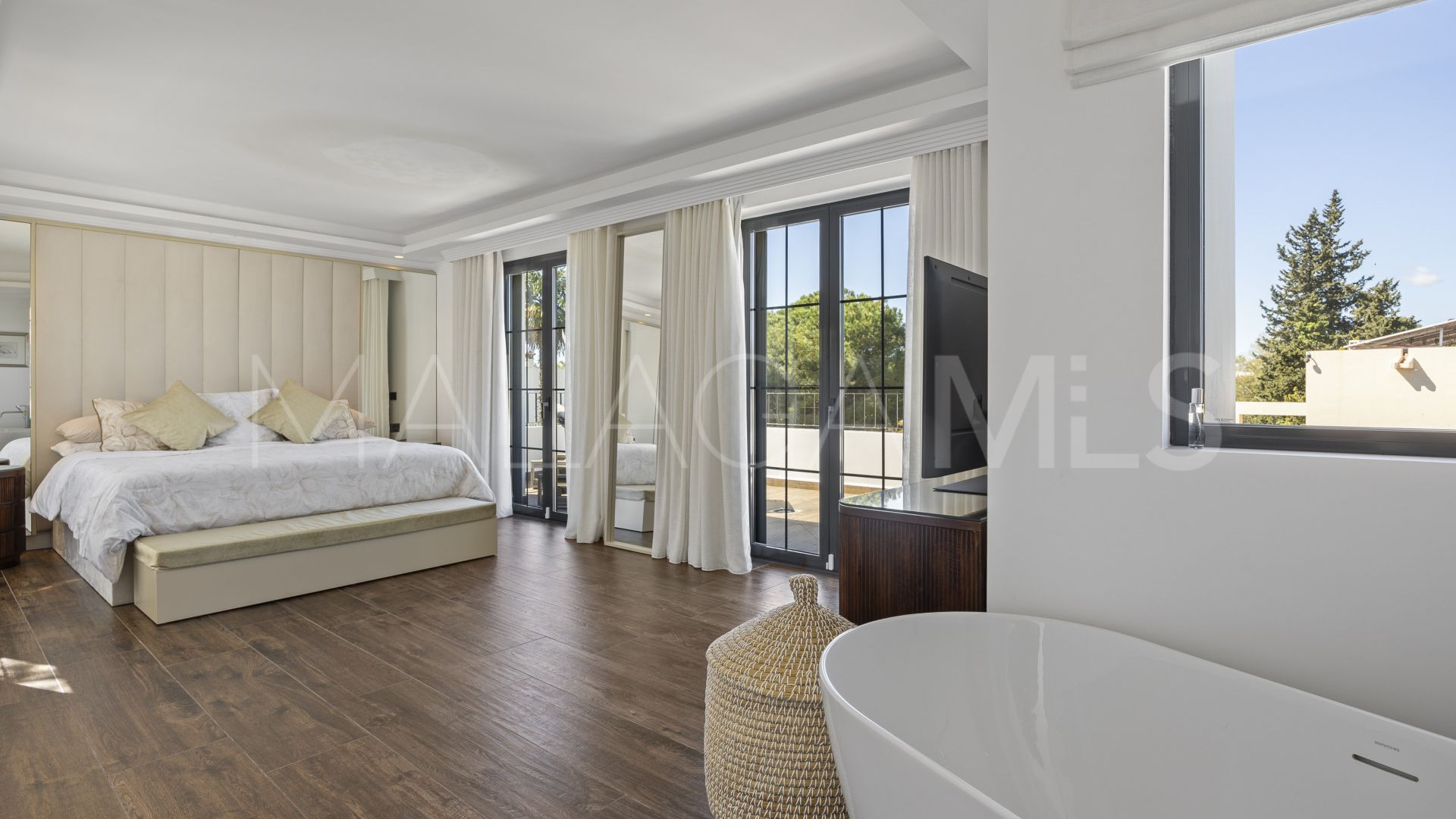 Villa for sale in Guadalmina Alta