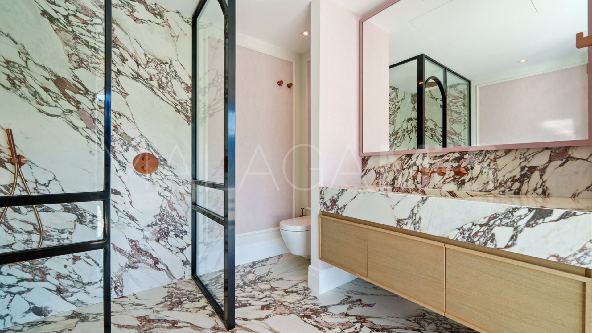 El Madroñal 5 bedrooms villa for sale