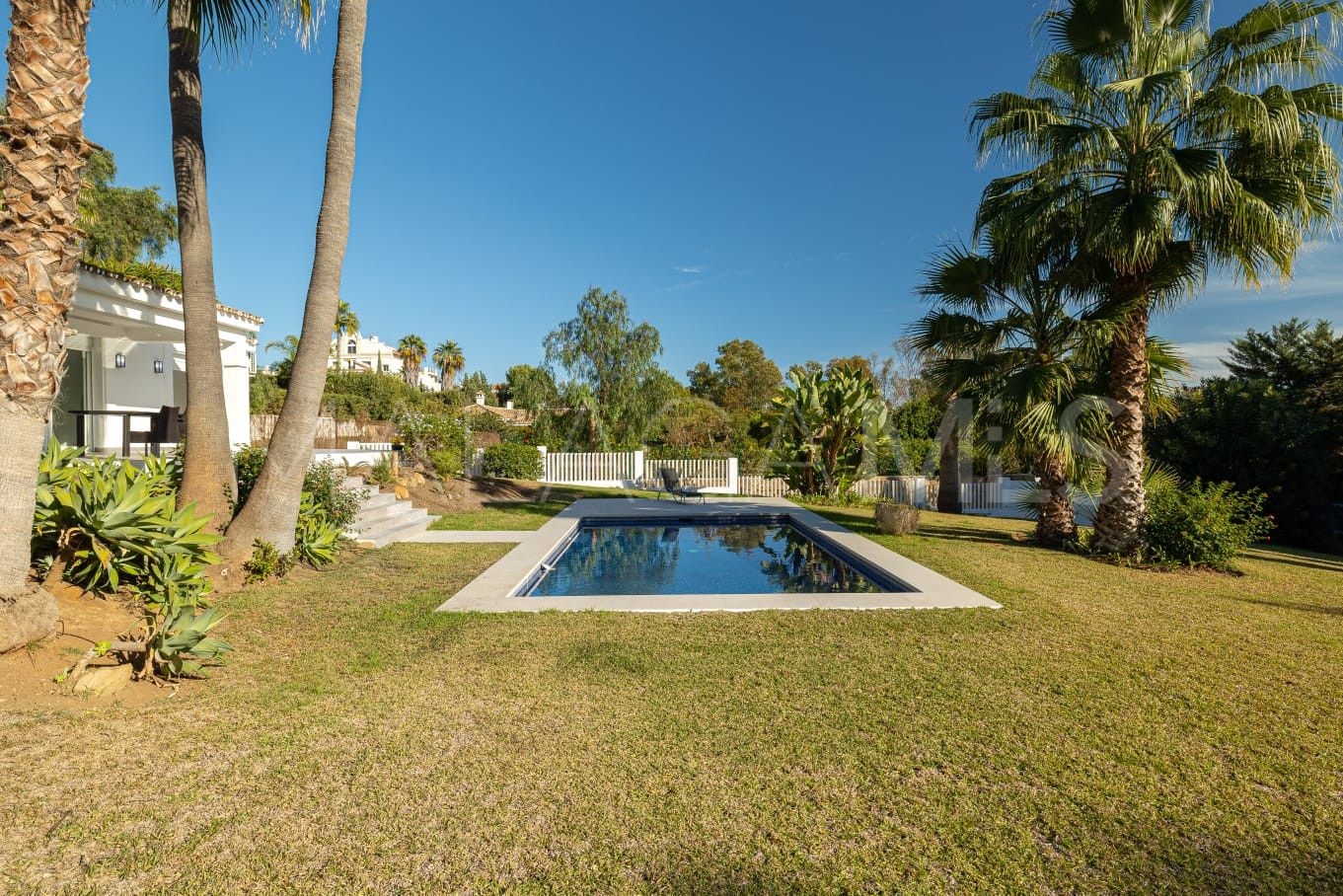 Villa for sale in Atalaya