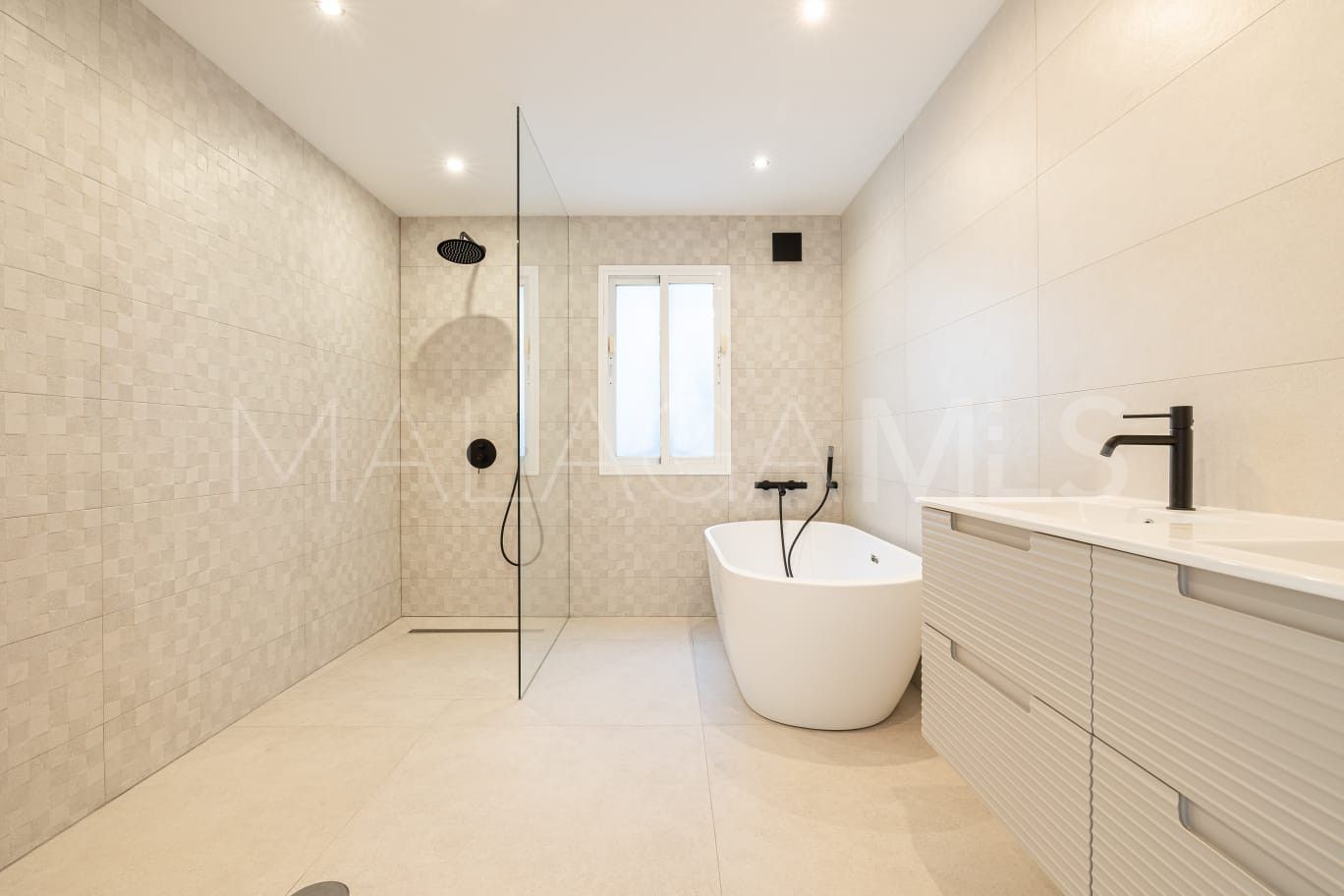 Villa for sale in Atalaya