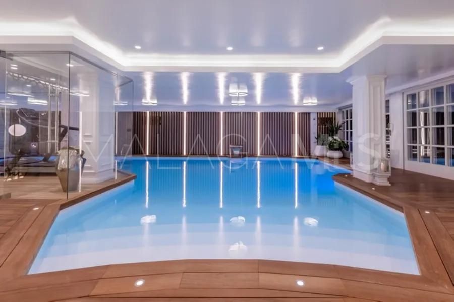 Villa for sale in Guadalpin Banus