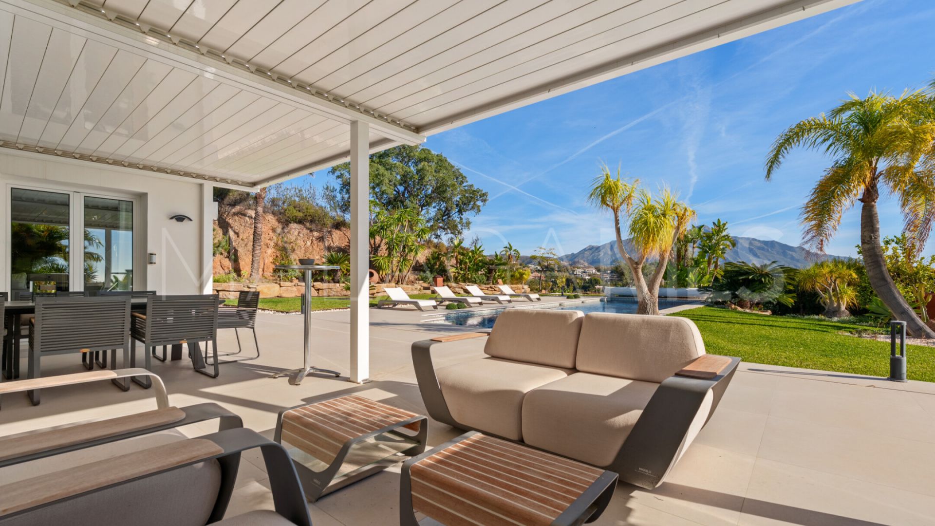 Villa for sale in Puerto del Almendro