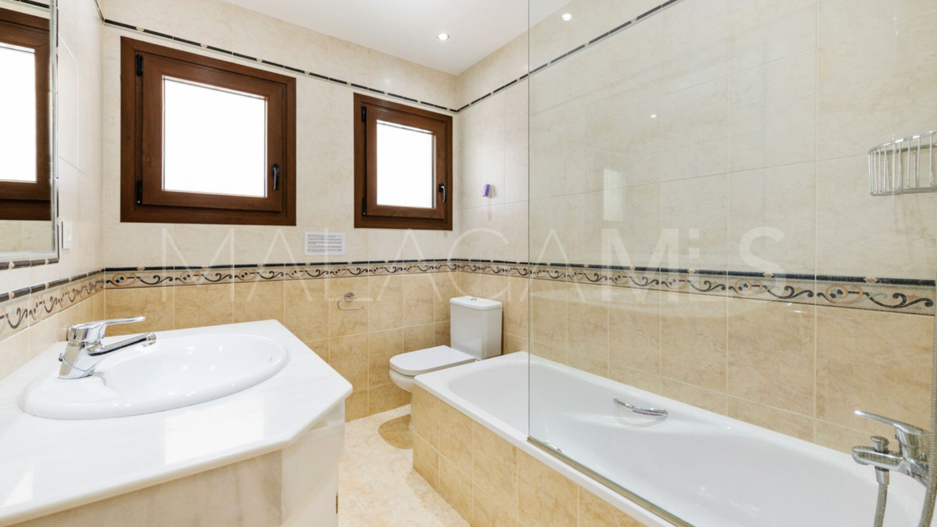 Villa for sale in Atalaya
