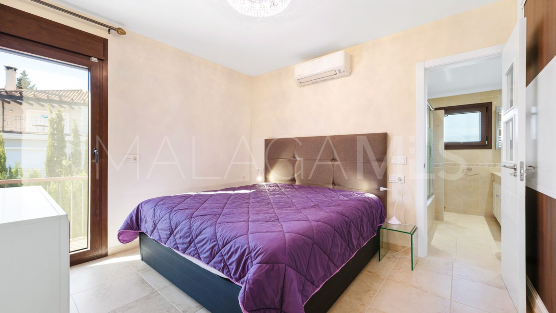 Villa for sale in Atalaya