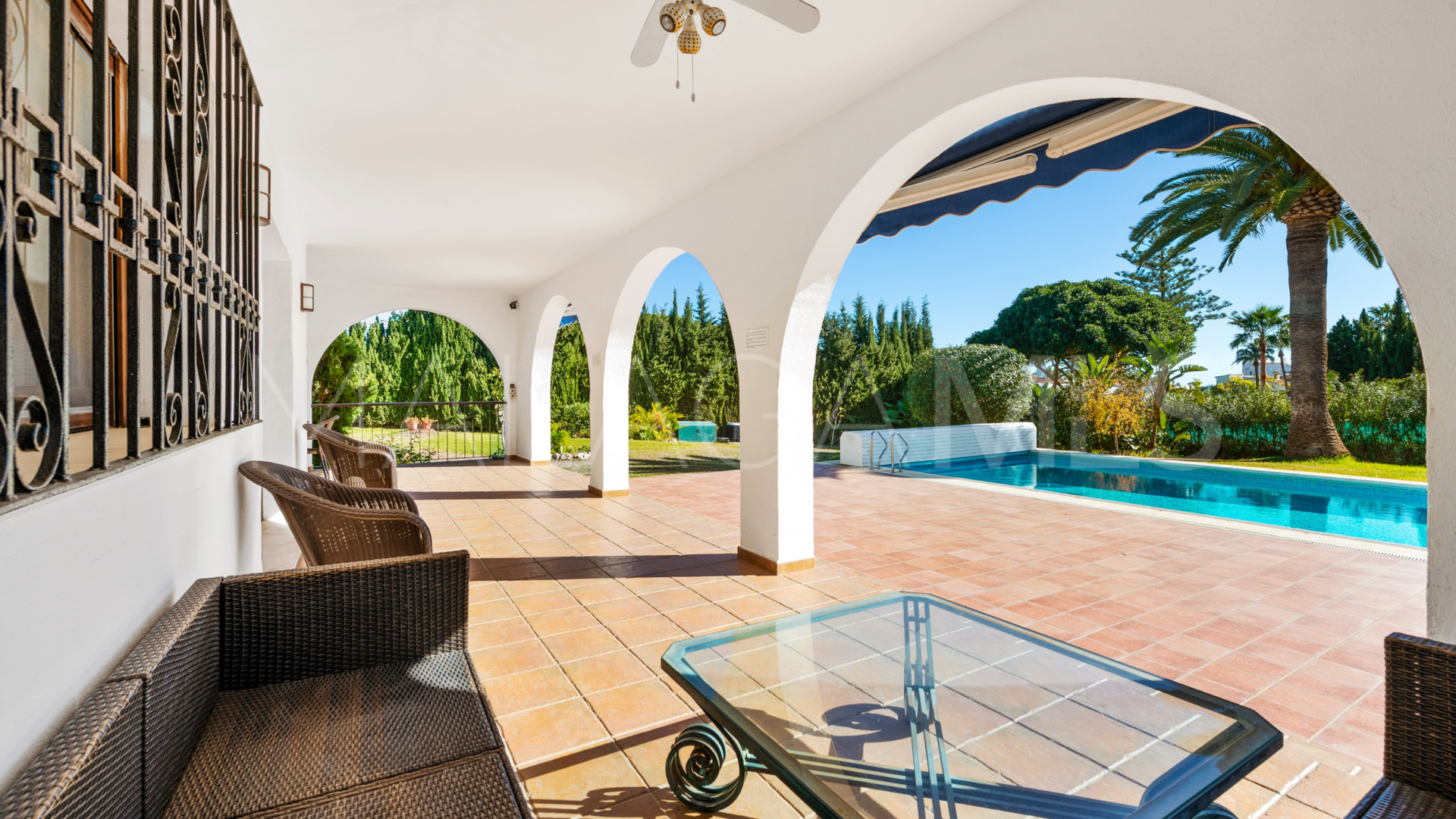 Villa for sale in Atalaya