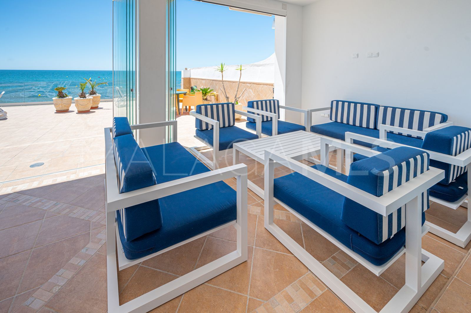 Villa for sale in Cala de Mijas