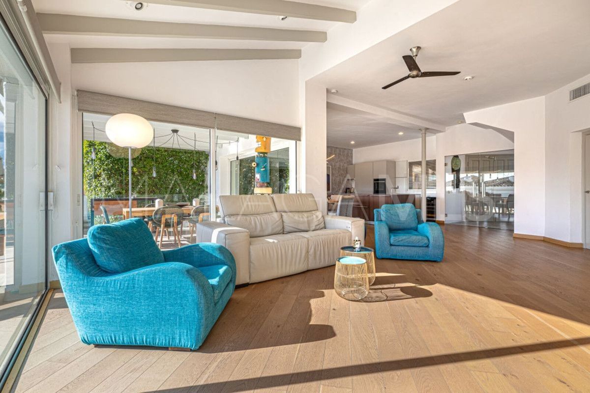 Villa for sale de 5 bedrooms in Las Chapas