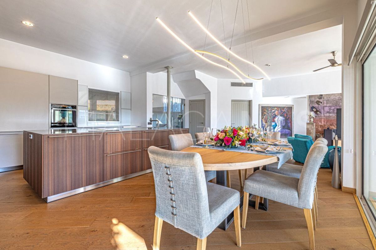 Villa for sale de 5 bedrooms in Las Chapas