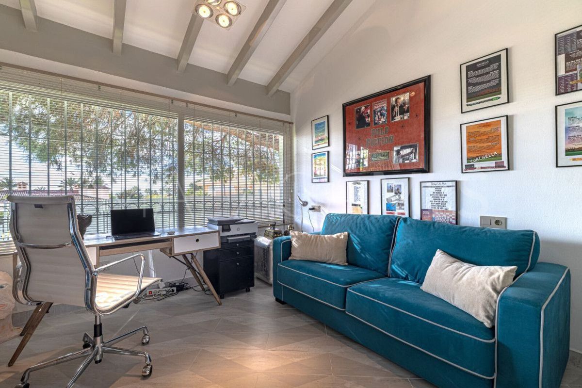 Villa for sale de 5 bedrooms in Las Chapas