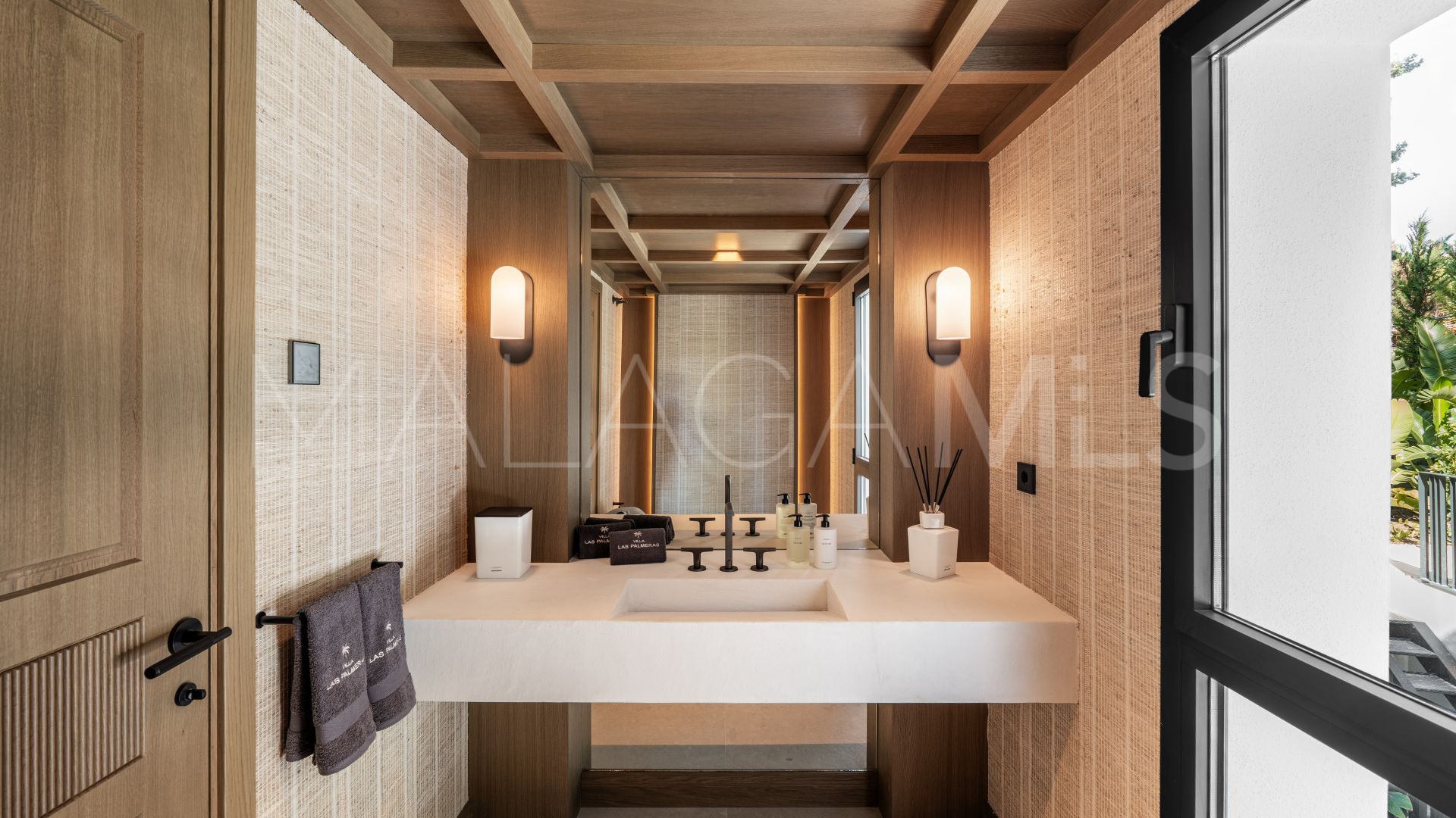 Villa for sale in Las Brisas