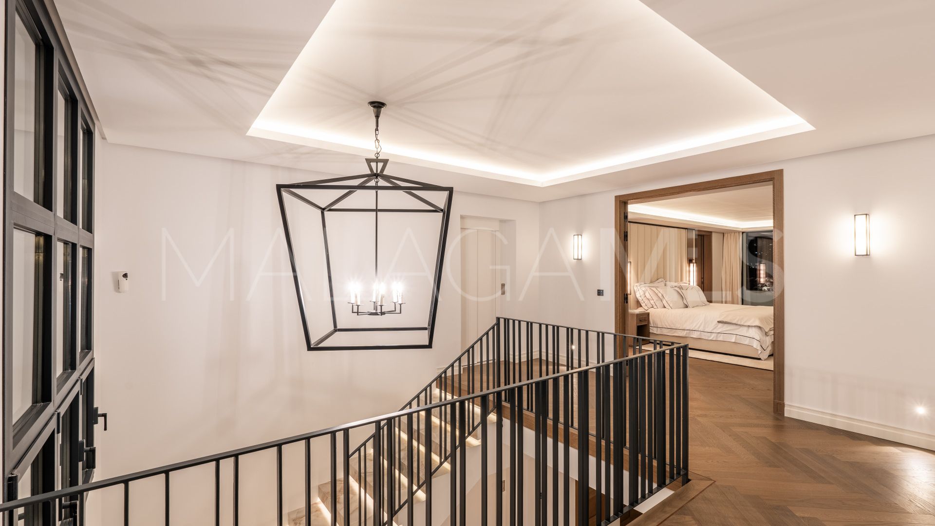 Villa for sale in Las Brisas