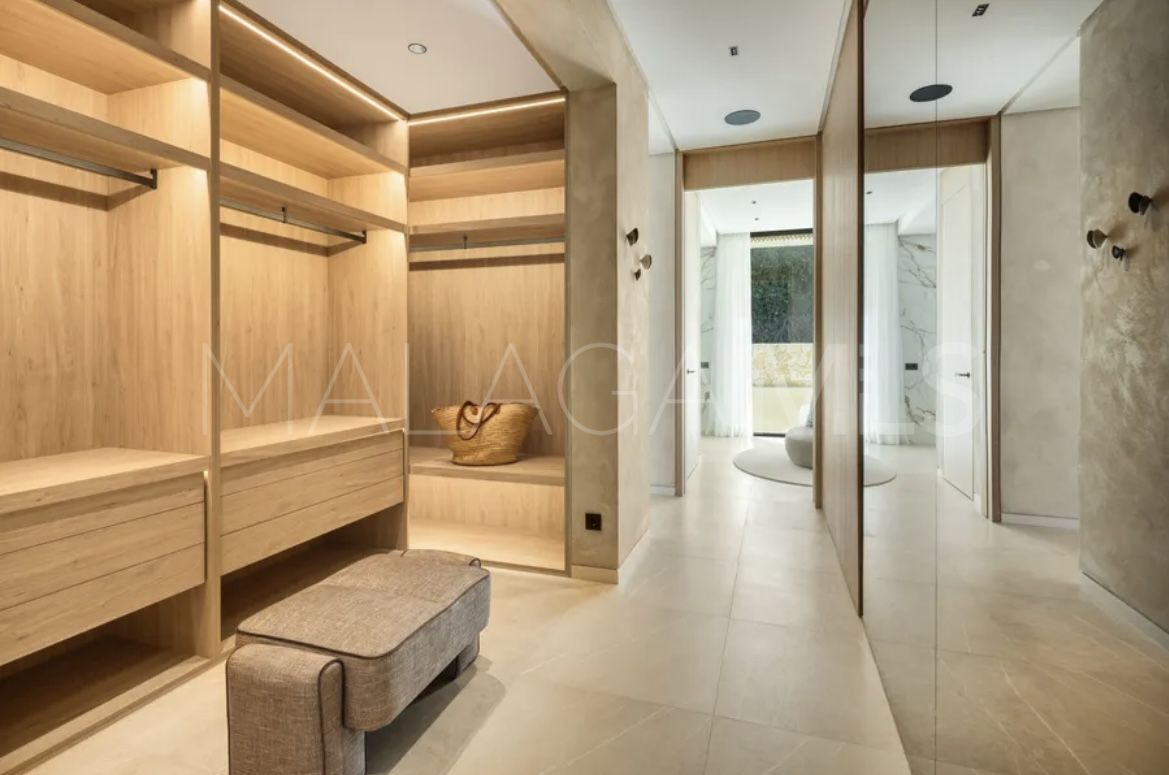 For sale villa with 6 bedrooms in El Madroñal