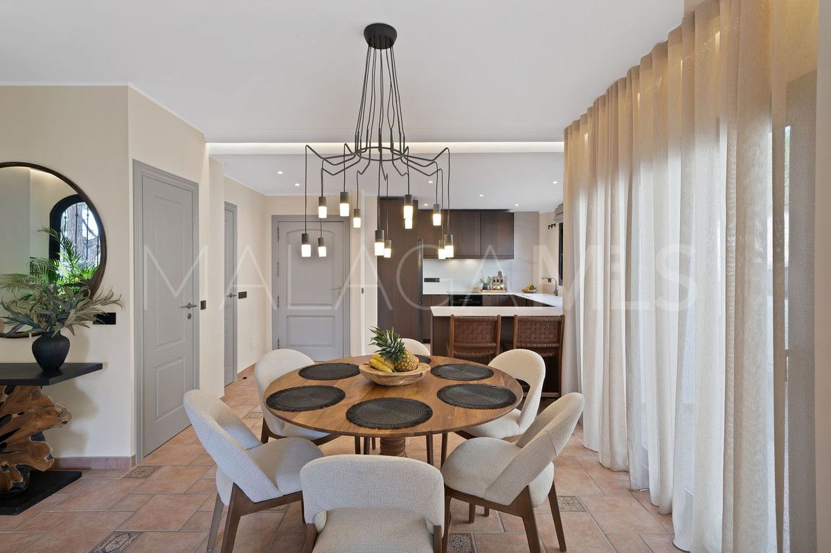 Villa de 3 bedrooms a la venta in Calahonda