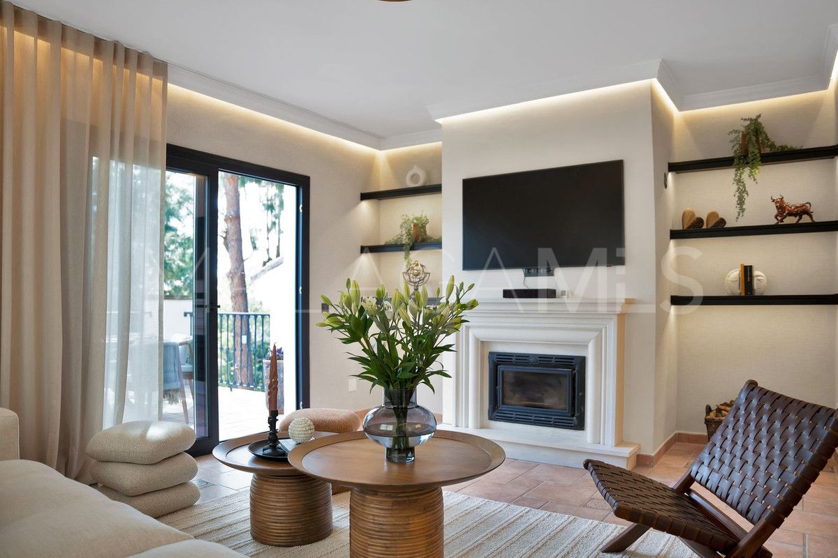 Villa de 3 bedrooms a la venta in Calahonda