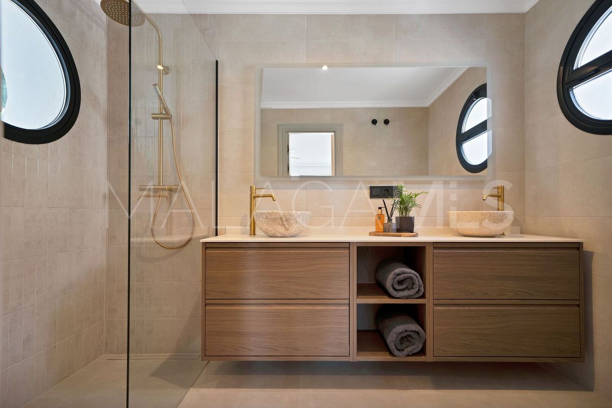 Villa de 3 bedrooms a la venta in Calahonda