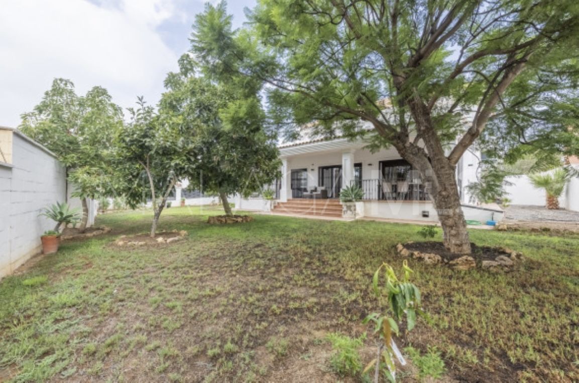 Villa for sale in Linda Vista Baja