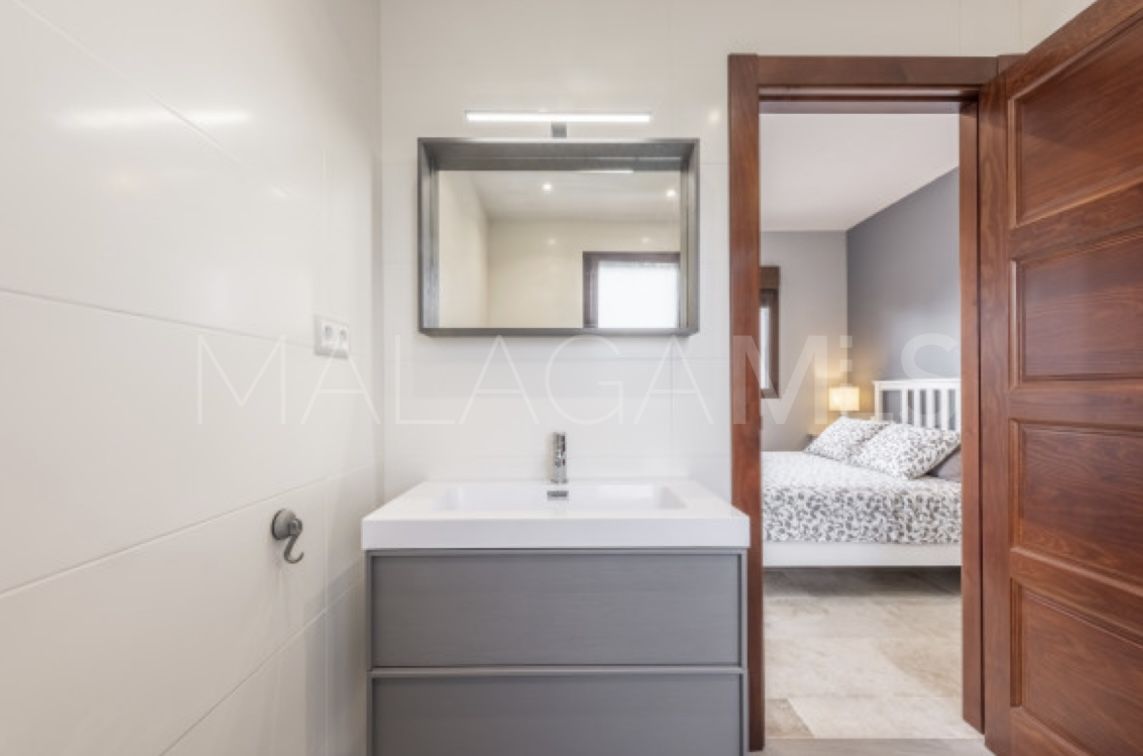 Villa for sale in Linda Vista Baja