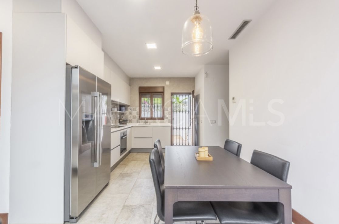 Villa for sale in Linda Vista Baja