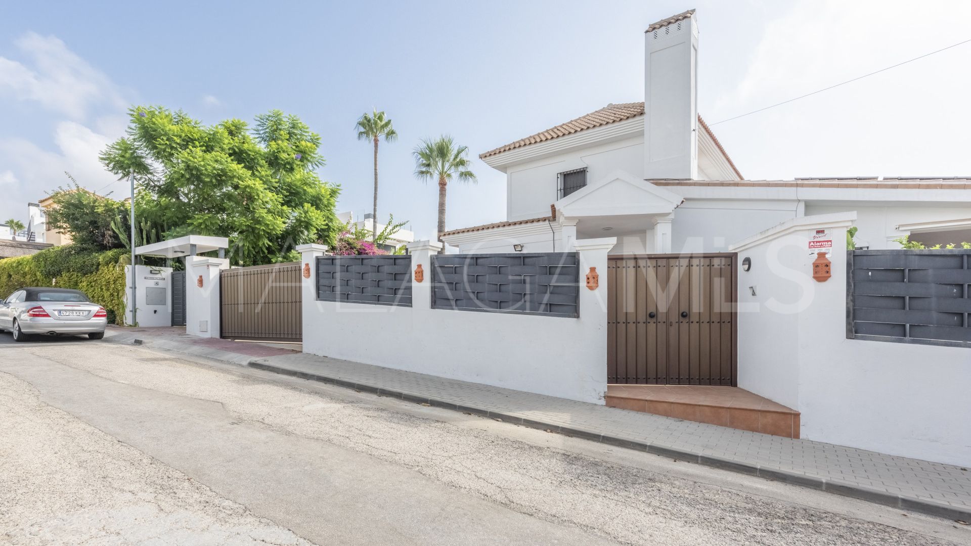 Villa for sale in Linda Vista Baja