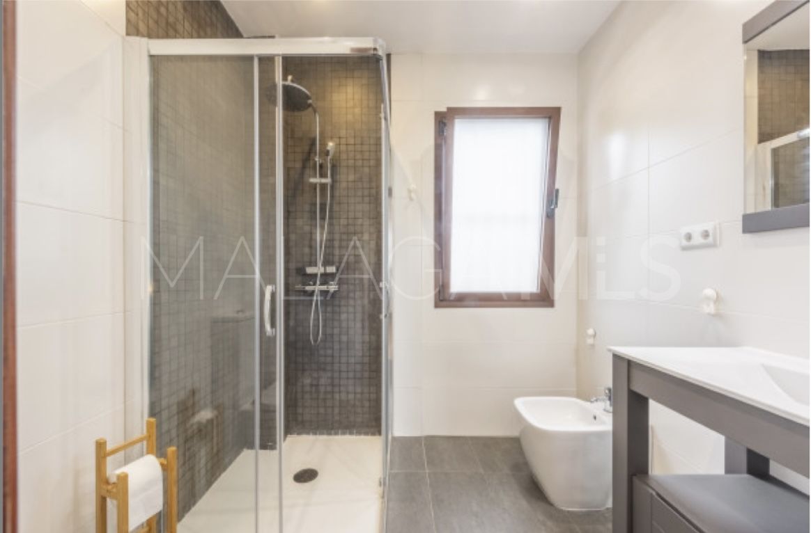 Villa for sale in Linda Vista Baja