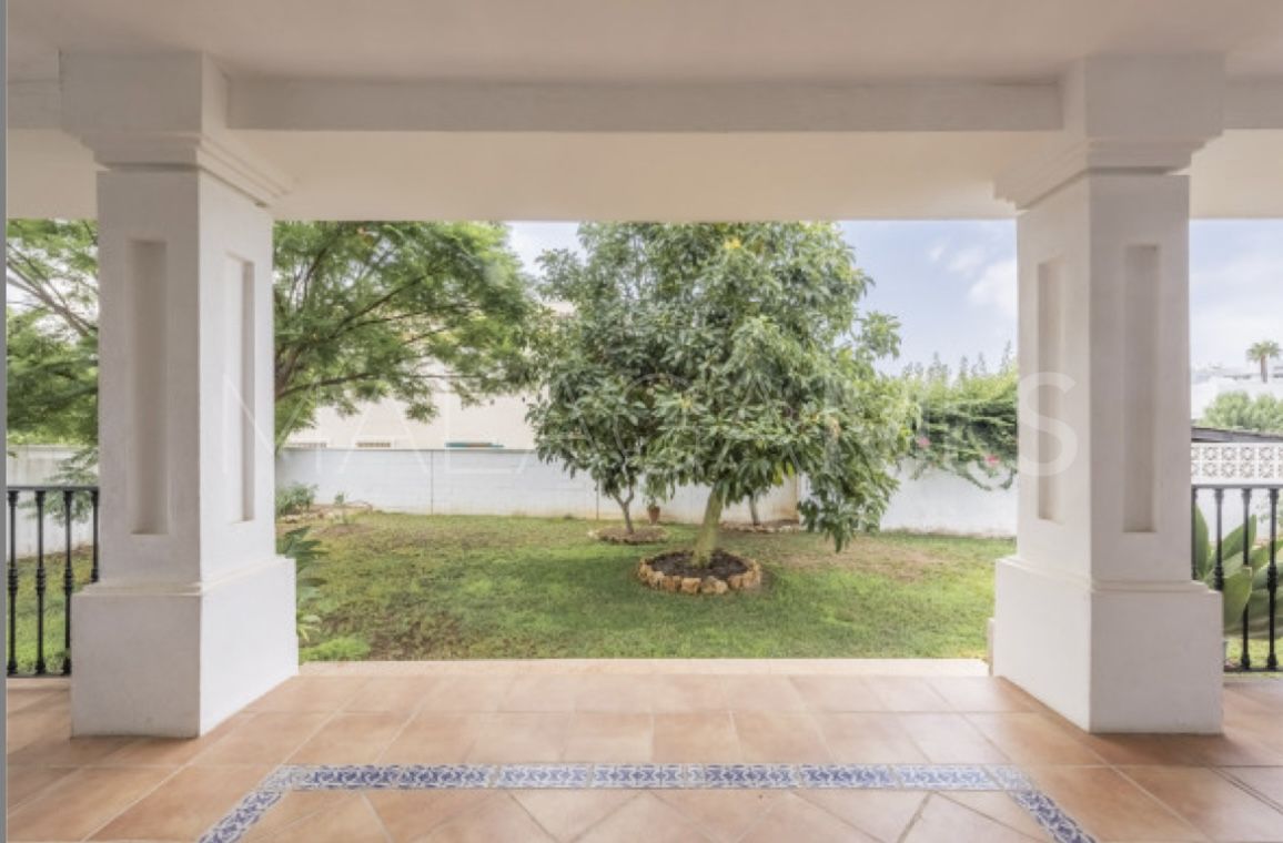 Villa for sale in Linda Vista Baja