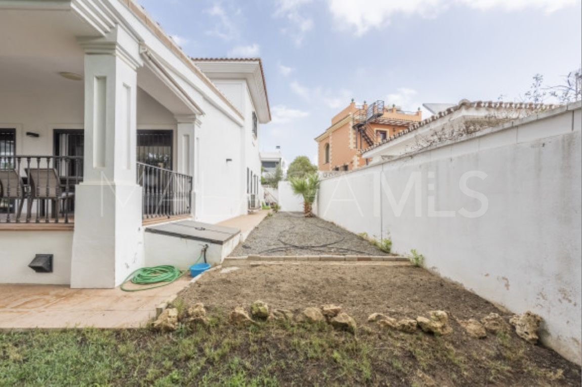 Villa for sale in Linda Vista Baja