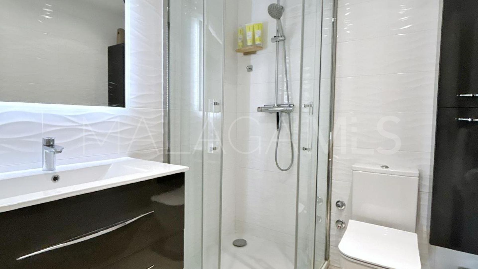 Villa for sale in El Chaparral