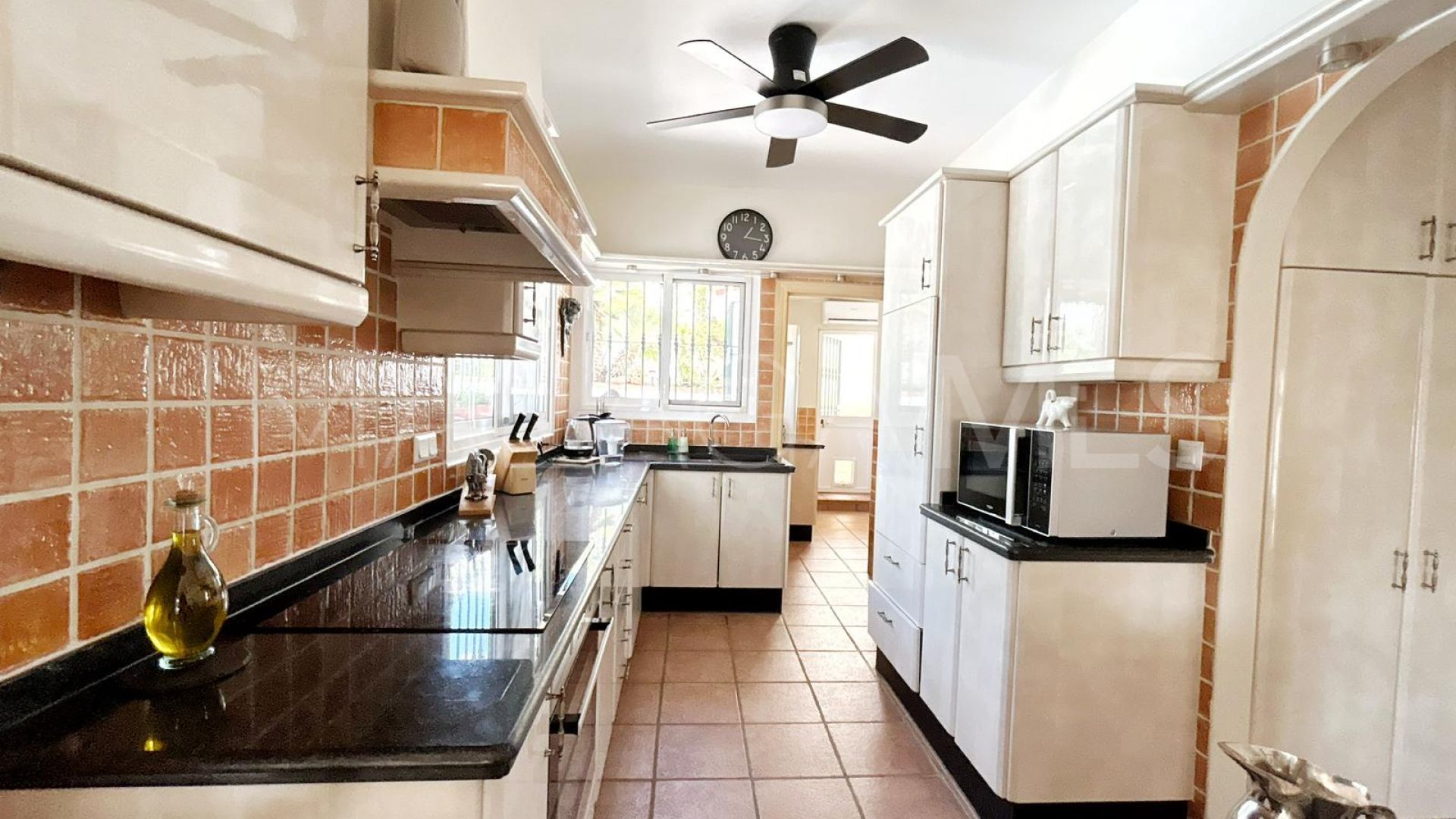 Villa for sale in El Chaparral