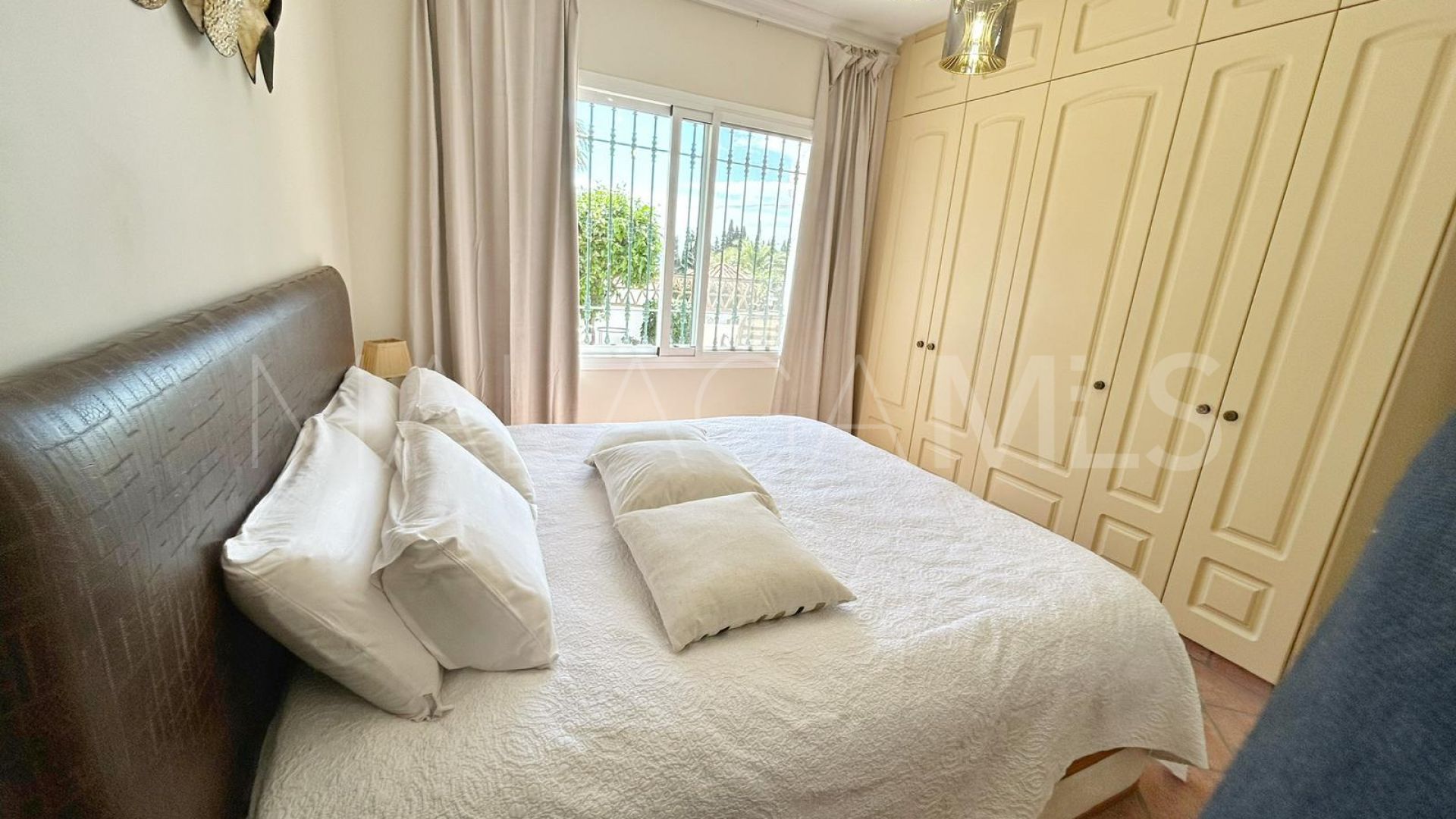 Villa for sale in El Chaparral