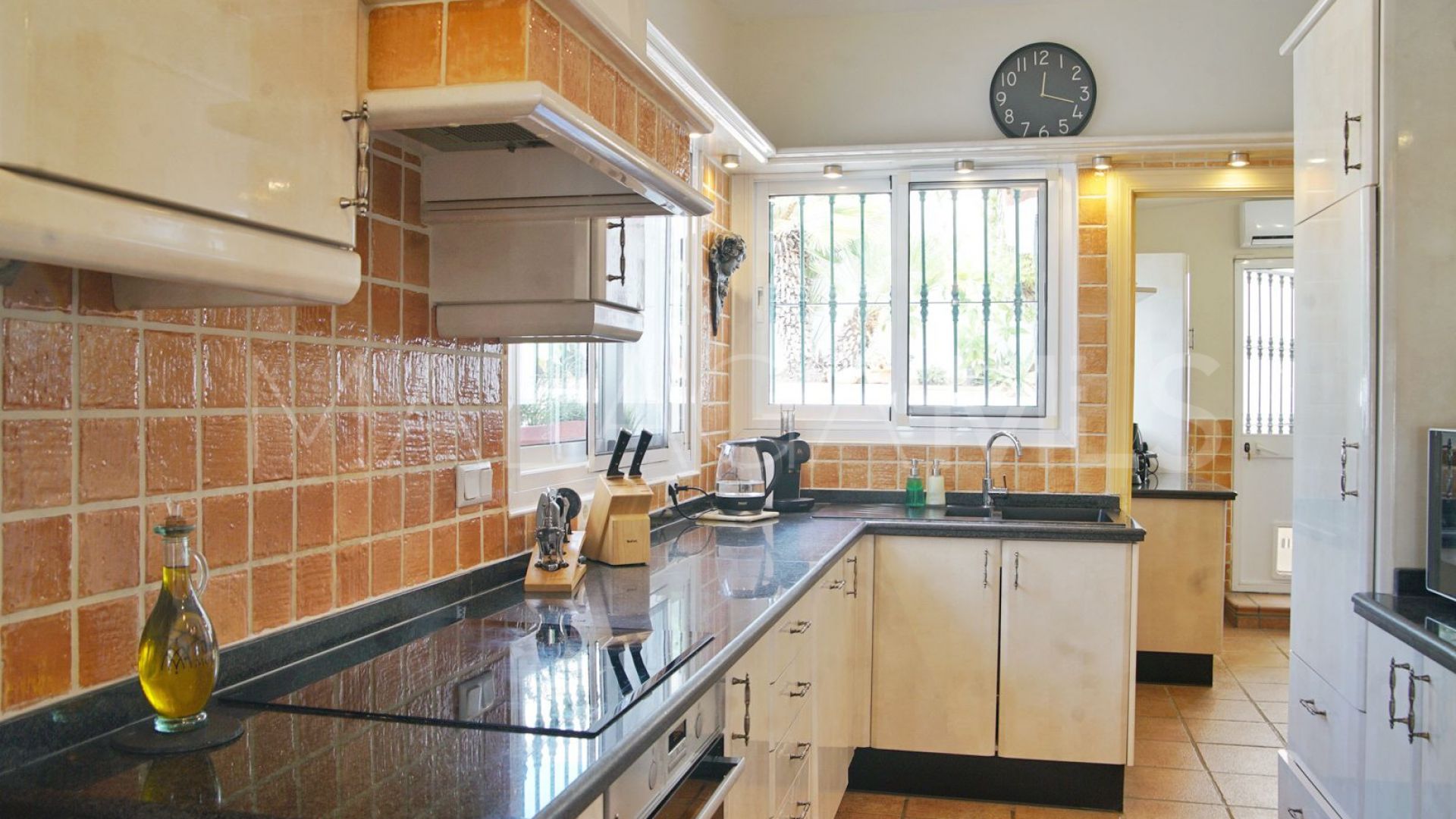 Villa for sale in El Chaparral