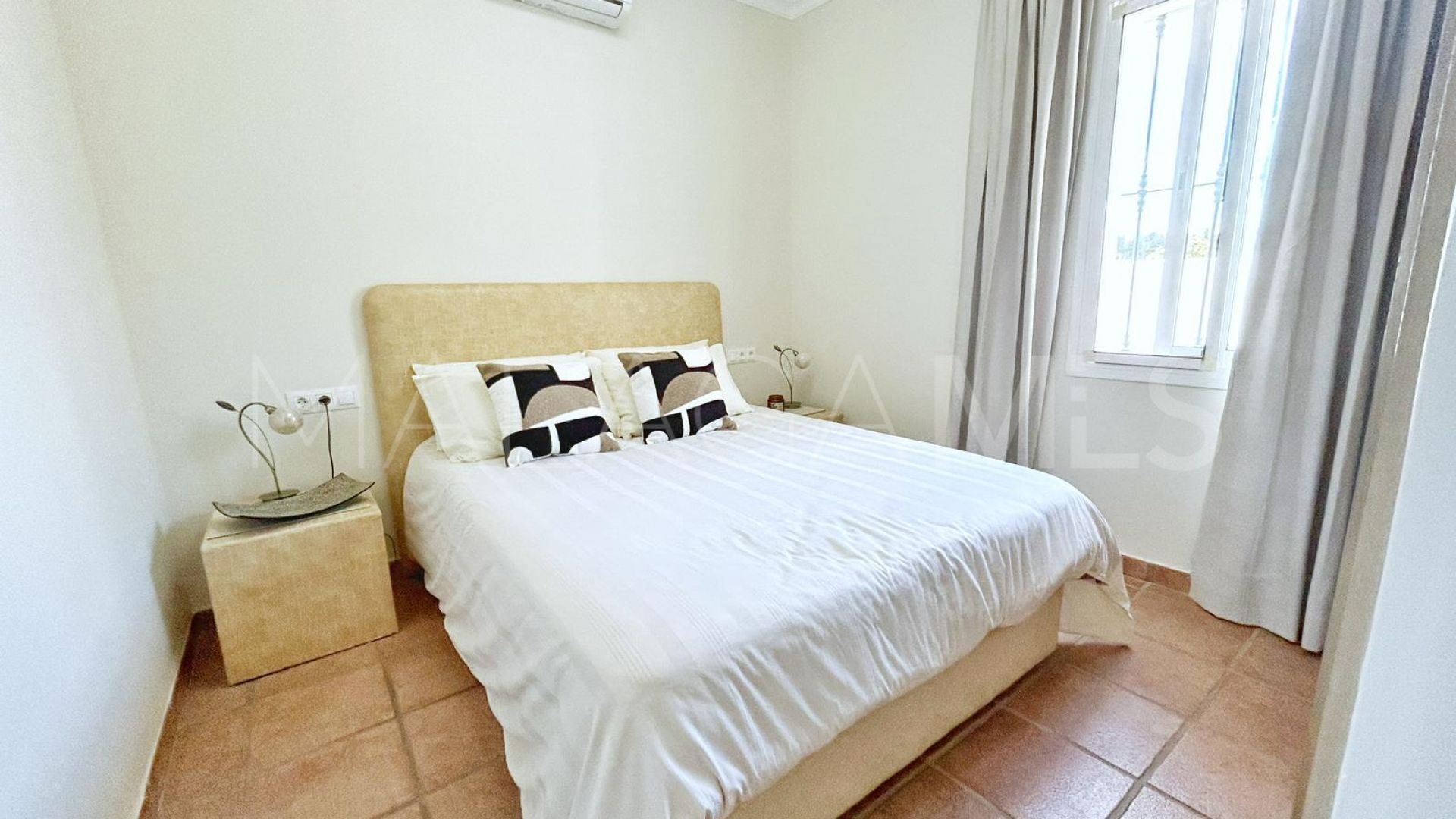 Villa for sale in El Chaparral