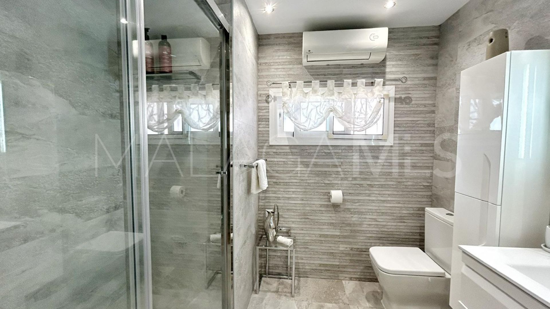 Villa for sale in El Chaparral