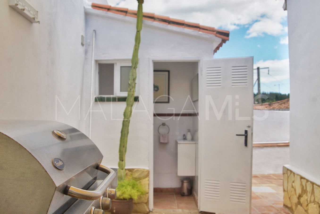 Villa for sale in El Chaparral