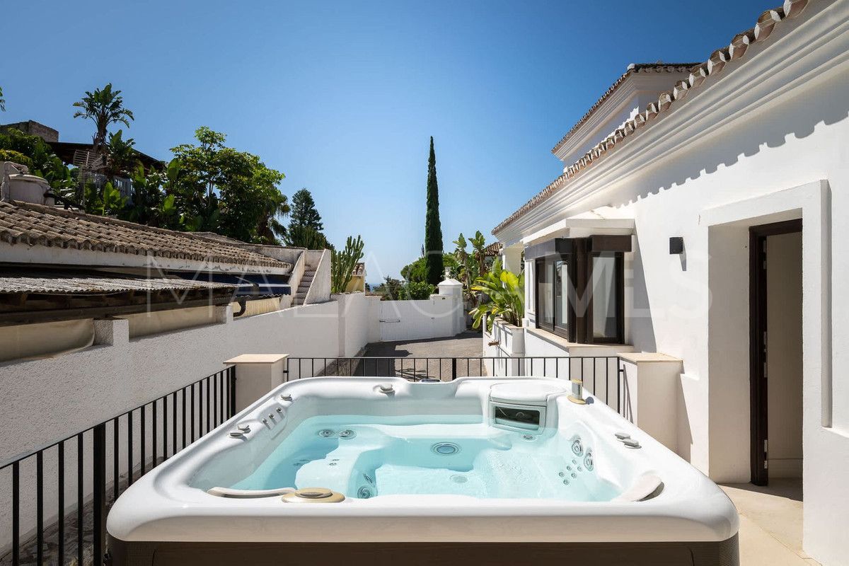 Villa for sale in Marbesa