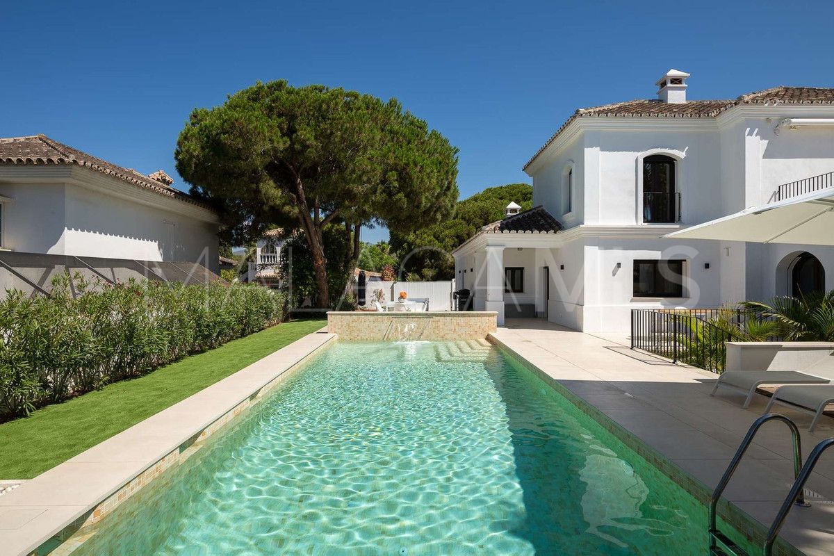Villa for sale in Marbesa