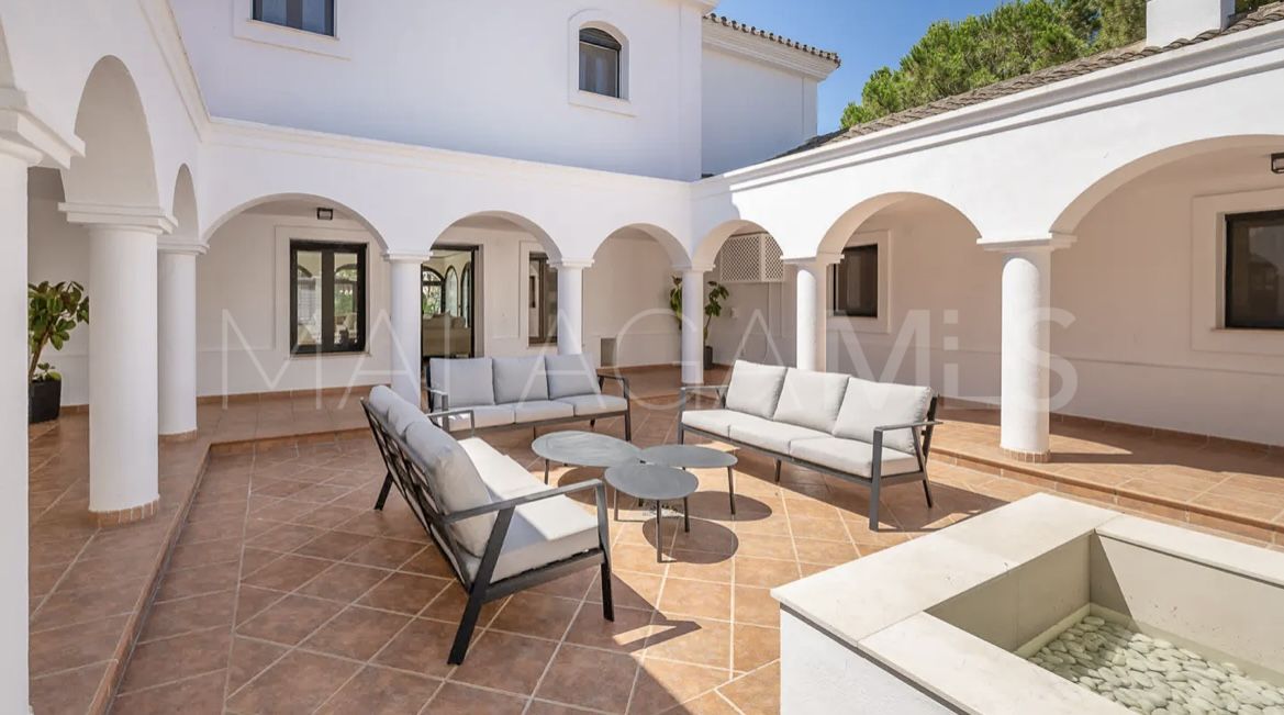 Villa for sale in Marbesa