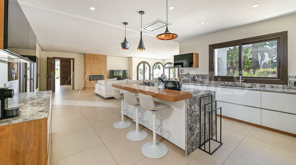 Villa for sale in Marbesa