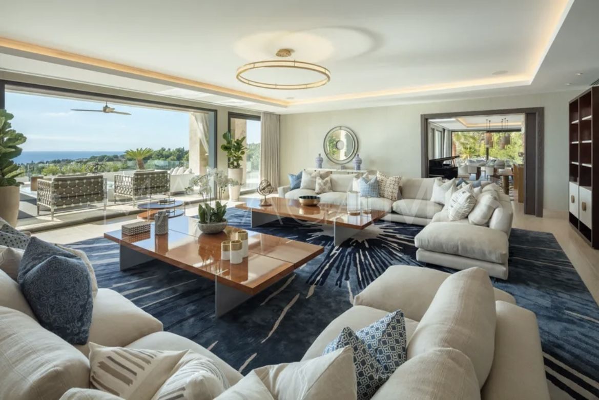 For sale Cascada de Camojan 9 bedrooms villa