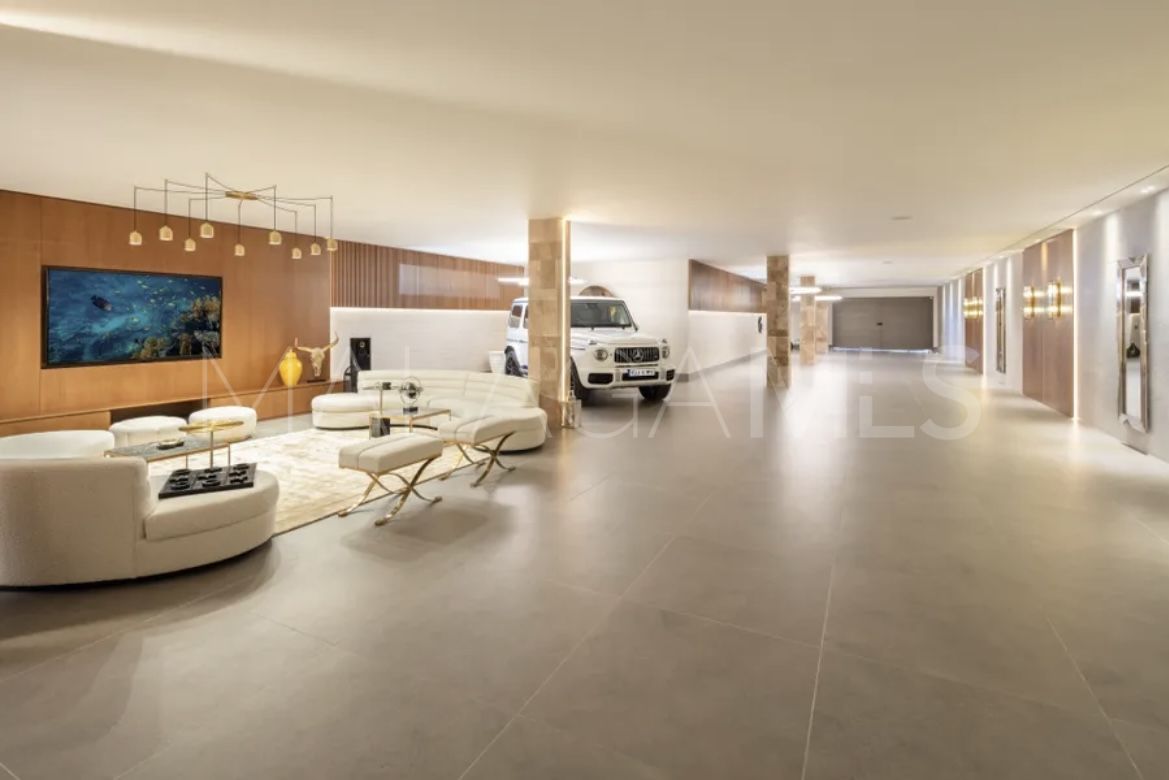 For sale Cascada de Camojan 9 bedrooms villa