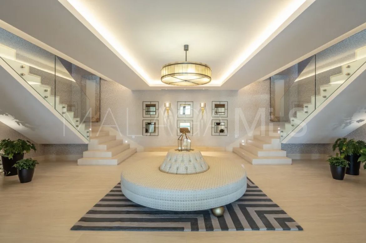 For sale Cascada de Camojan 9 bedrooms villa