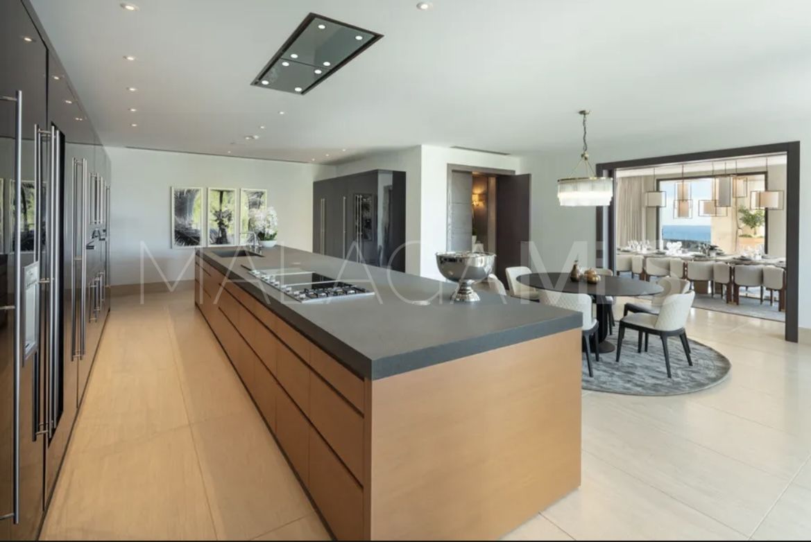 For sale Cascada de Camojan 9 bedrooms villa